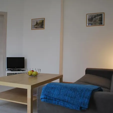 Apartman On The Lake