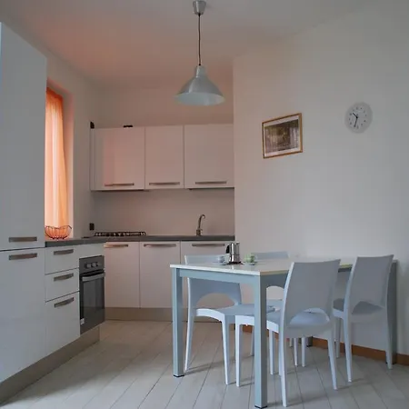On The Lake Apartman *